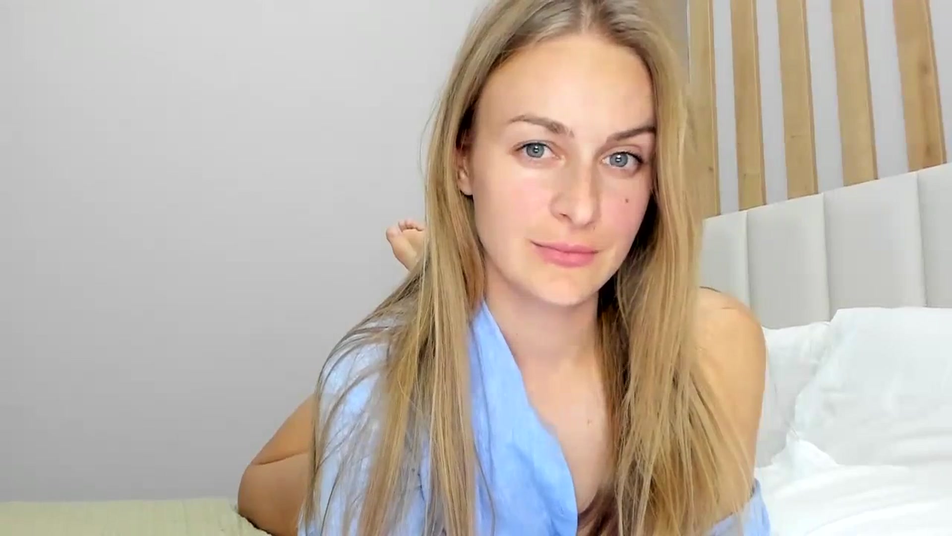 Gallery image thumbnail from regular_girl's myfreecams stream on, 10/21/2023, 17:32 image 4 of 20