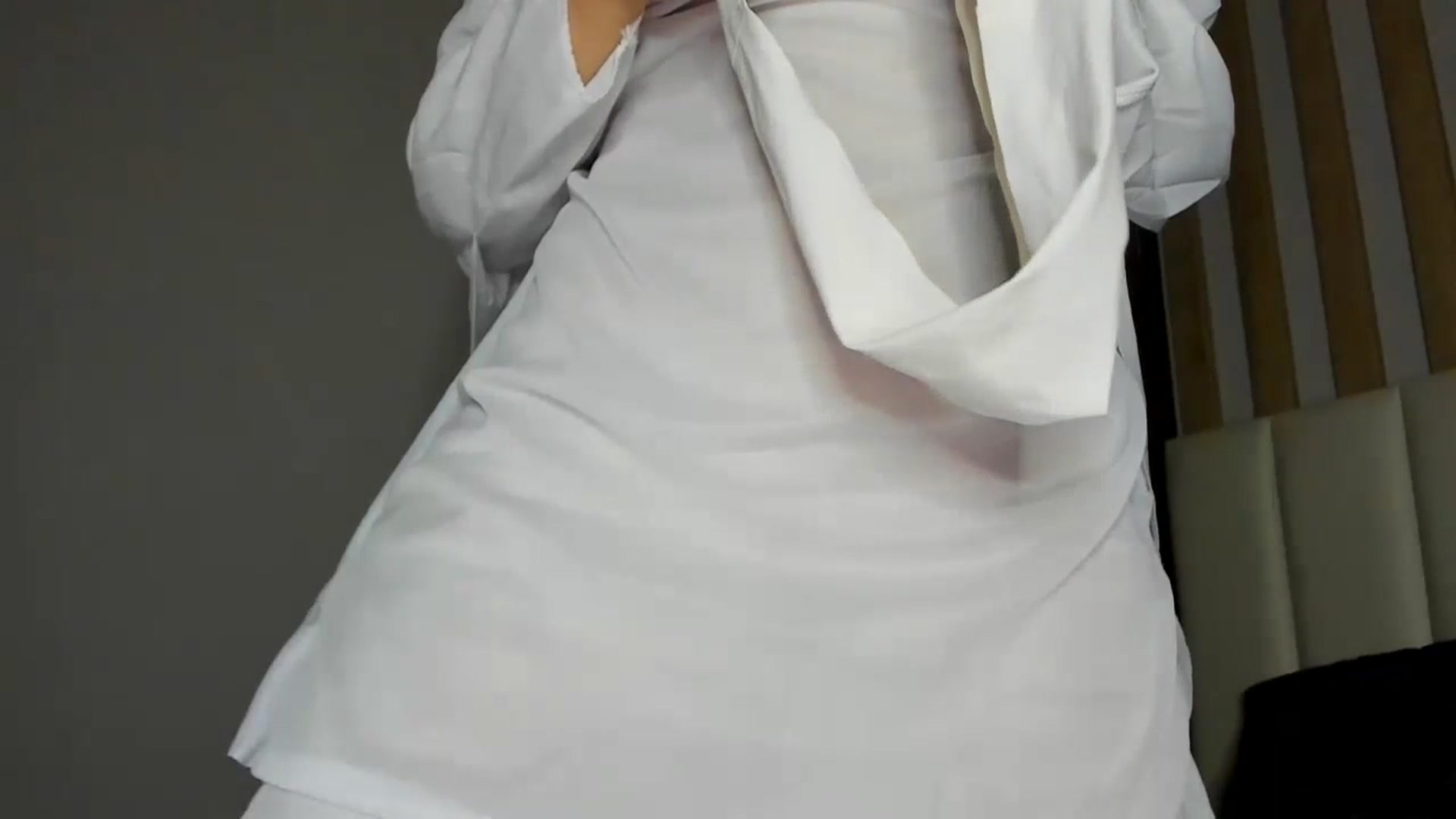 Gallery image thumbnail from regular_girl's myfreecams stream on, 10/31/2023, 18:44 image 5 of 20