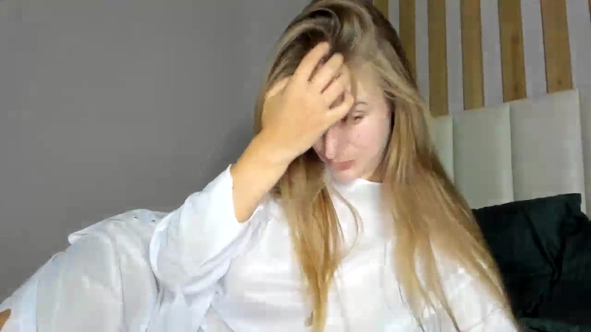 Gallery image thumbnail from regular_girl's myfreecams stream on, 10/31/2023, 18:44 image 7 of 20
