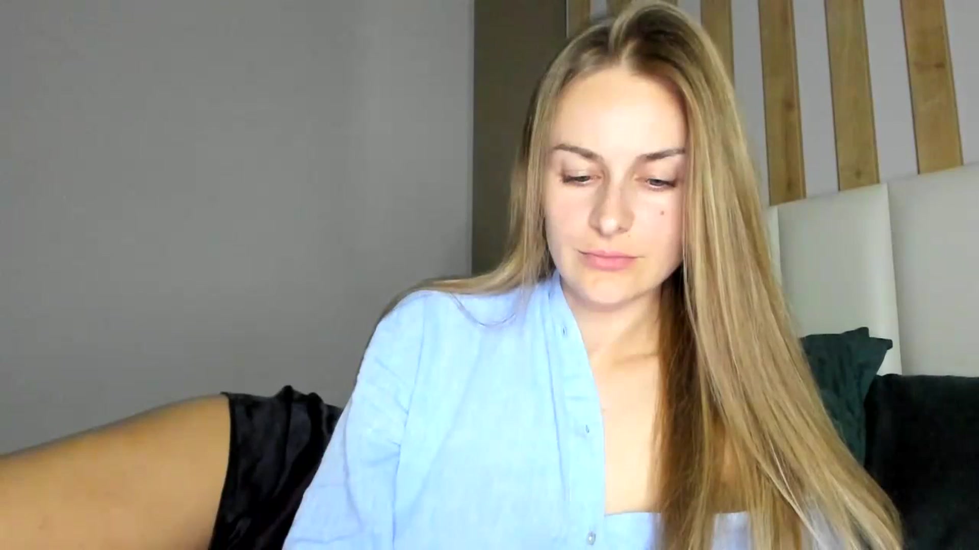 Gallery image thumbnail from regular_girl's myfreecams stream on, 11/08/2023, 19:15 image 1 of 20