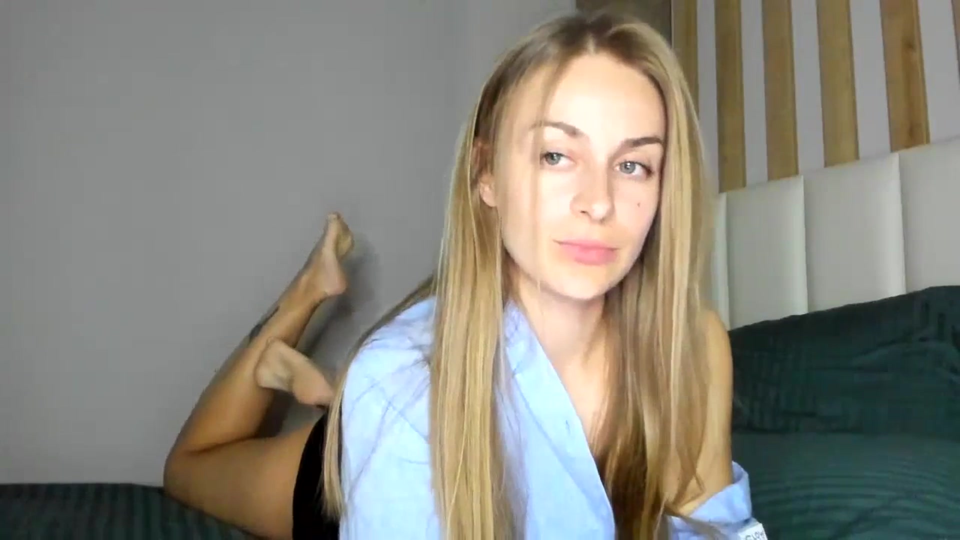 Gallery image thumbnail from regular_girl's myfreecams stream on, 11/08/2023, 19:15 image 9 of 20