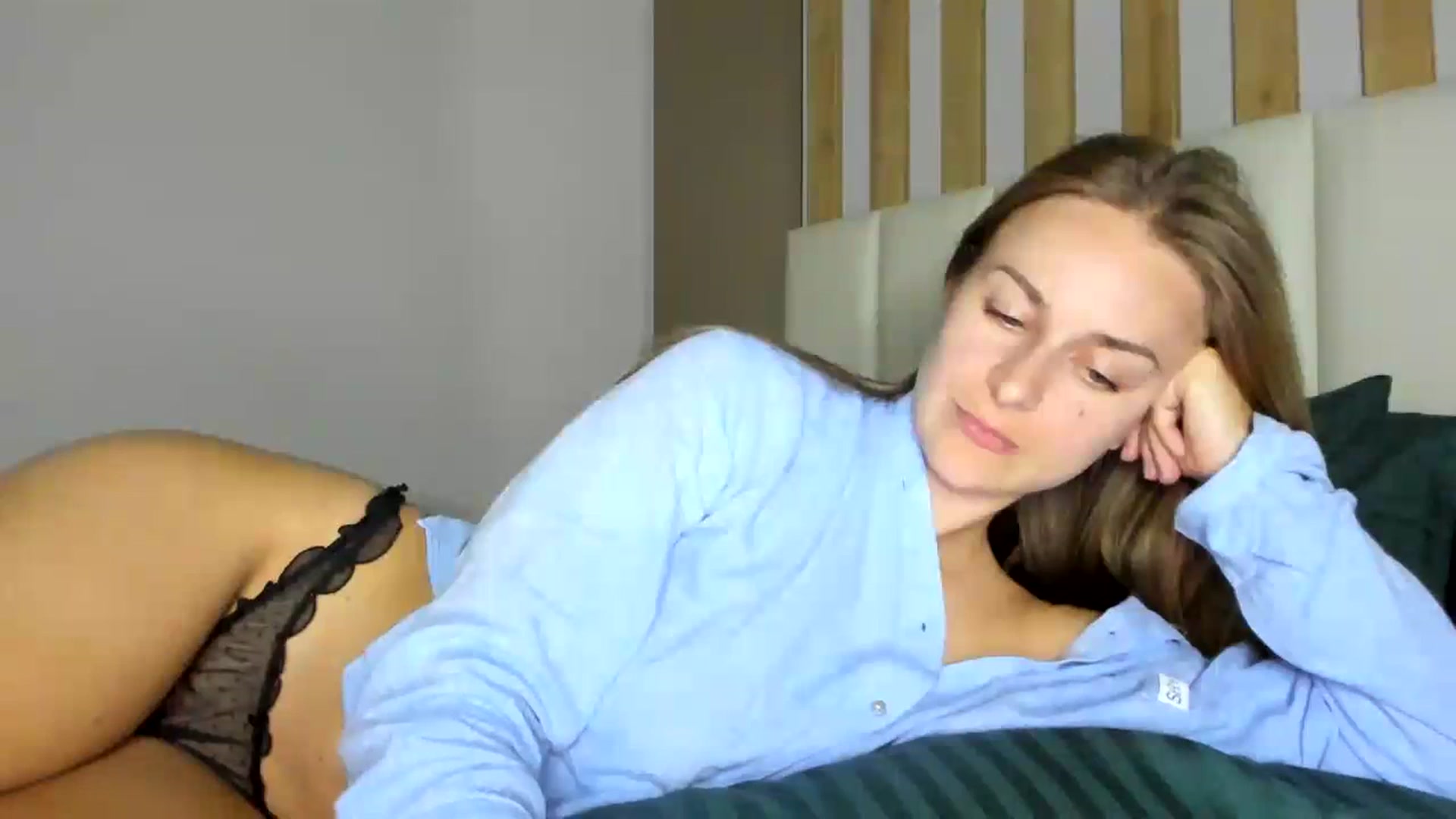 Gallery image thumbnail from regular_girl's myfreecams stream on, 11/14/2023, 19:09 image 10 of 20