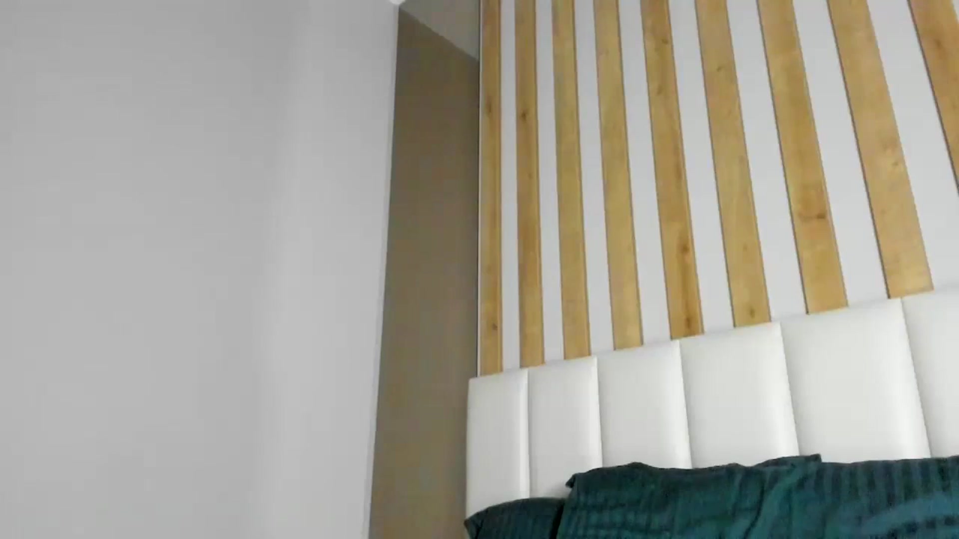 Gallery image thumbnail from regular_girl's myfreecams stream on, 11/24/2023, 19:50 image 6 of 20