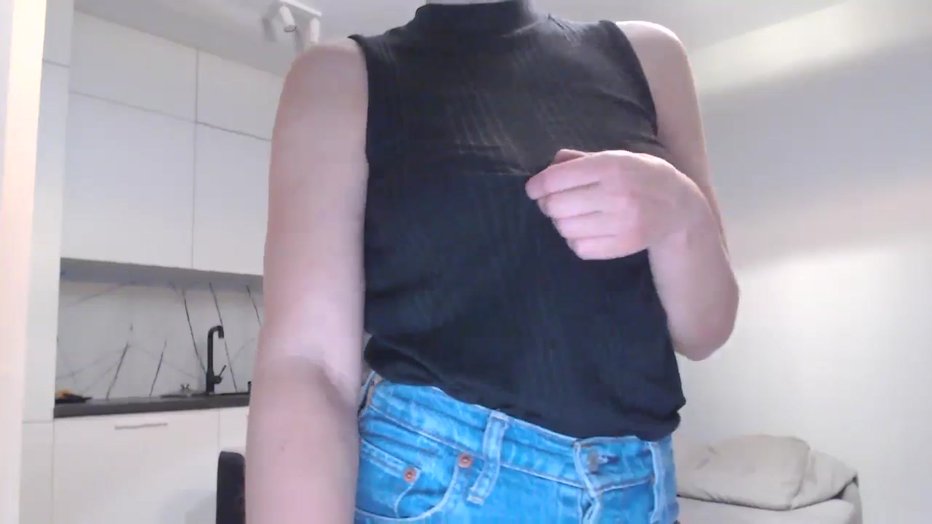 Gallery image thumbnail from regular_girl's myfreecams stream on, 11/27/2023, 14:44 image 12 of 20