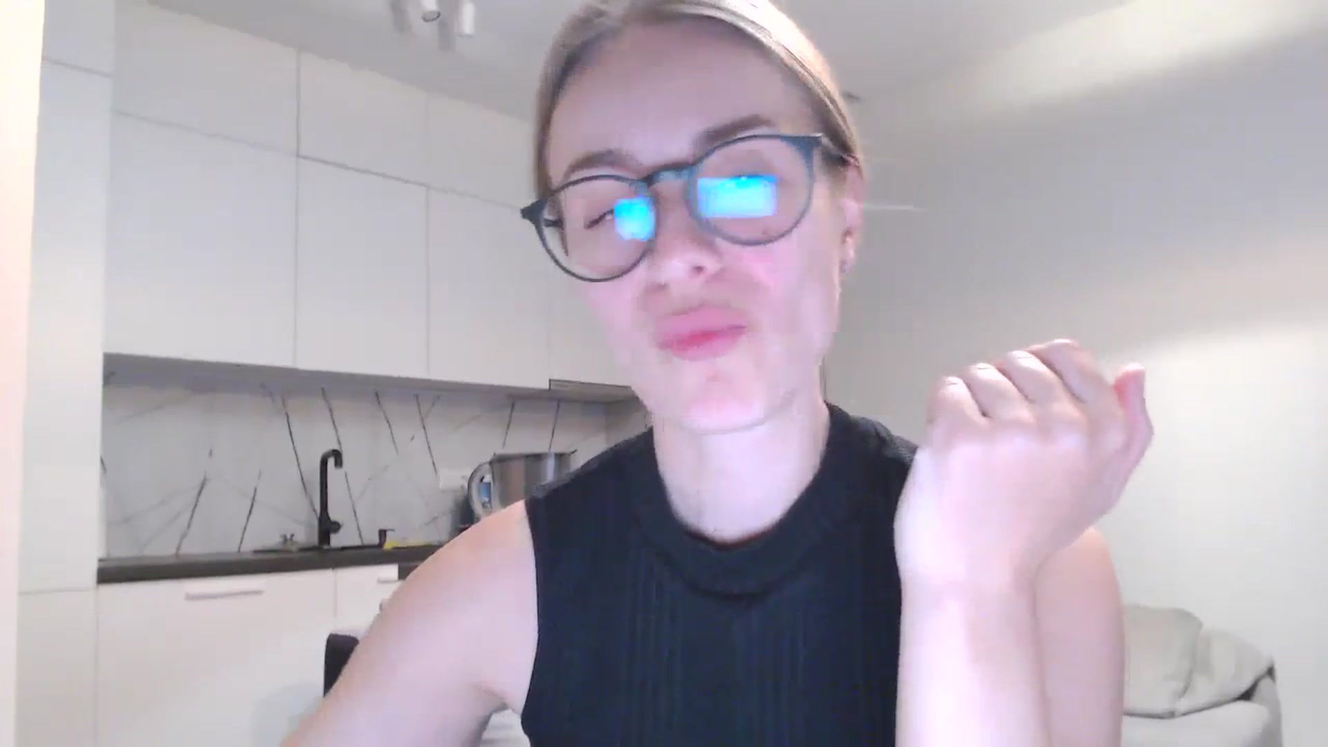 Gallery image thumbnail from regular_girl's myfreecams stream on, 11/27/2023, 14:44 image 20 of 20