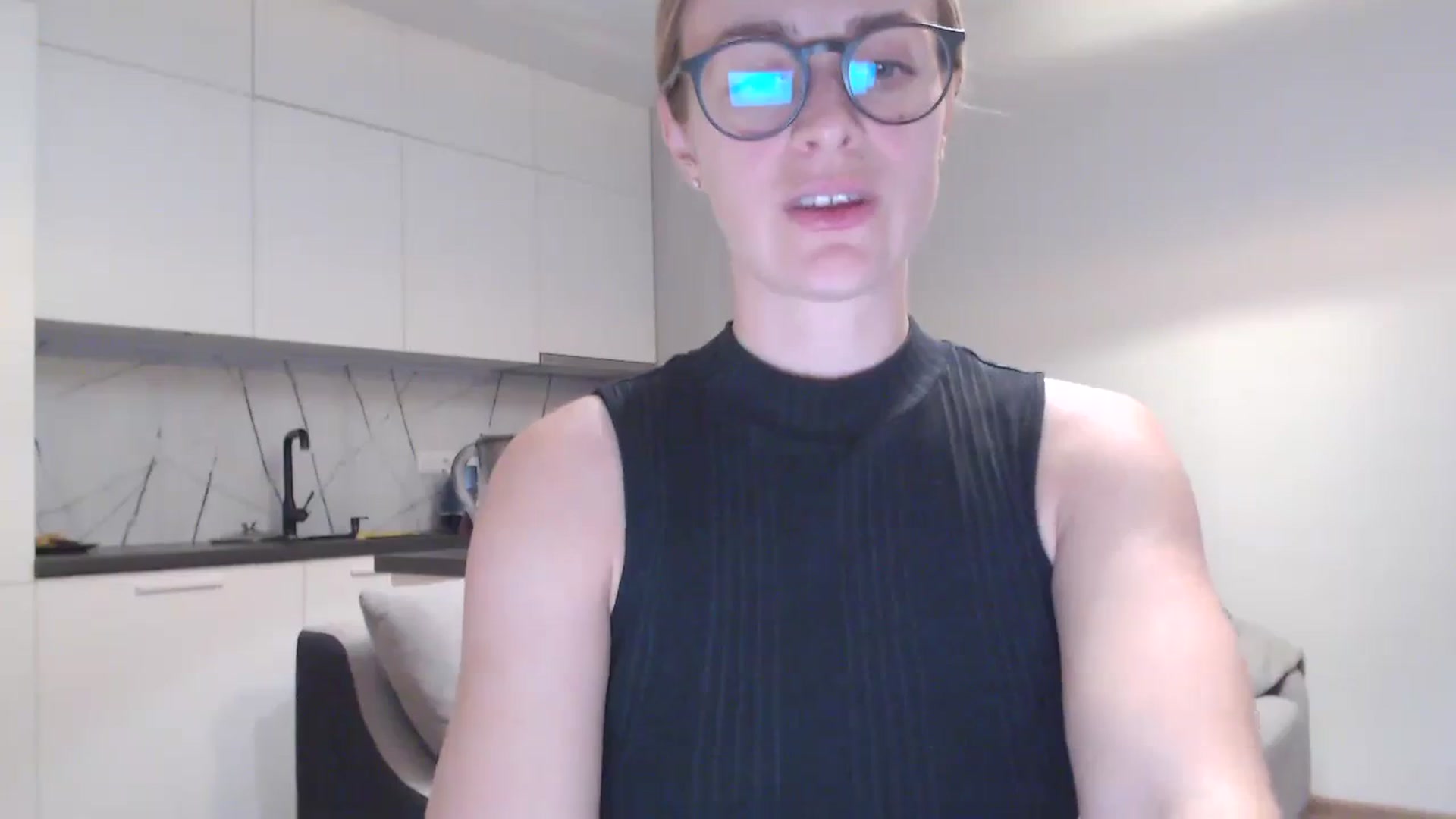 Gallery image thumbnail from regular_girl's myfreecams stream on, 11/27/2023, 14:44 image 11 of 20