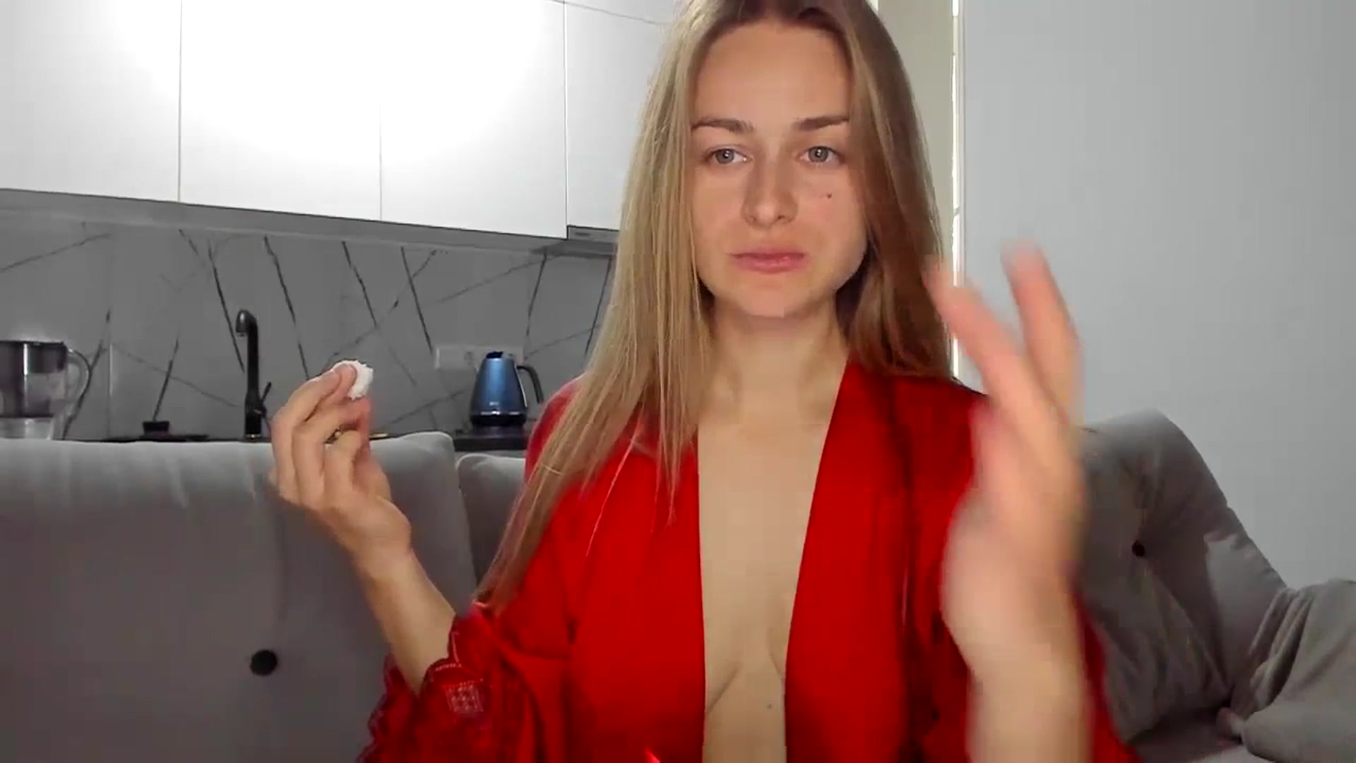 Gallery image thumbnail from regular_girl's myfreecams stream on, 12/06/2023, 12:52 image 6 of 20