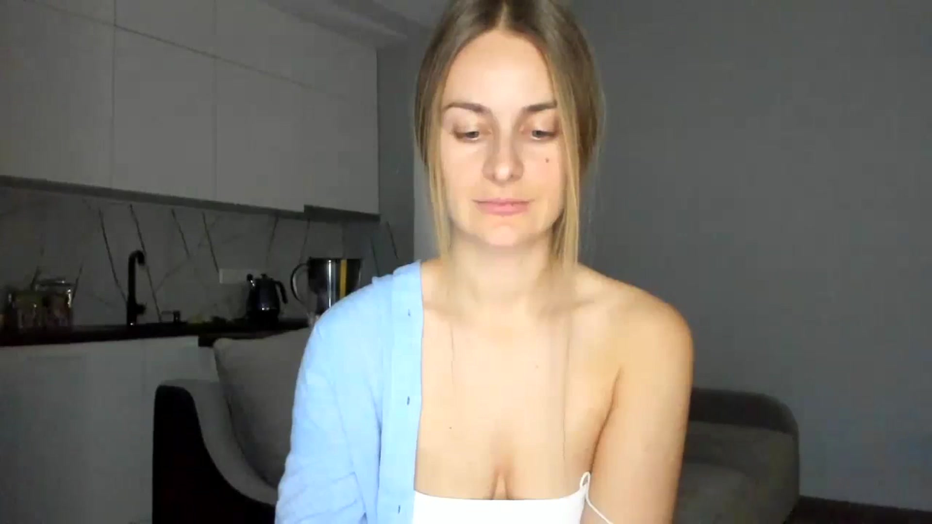 Gallery image thumbnail from regular_girl's myfreecams stream on, 12/10/2023, 12:34 image 5 of 20