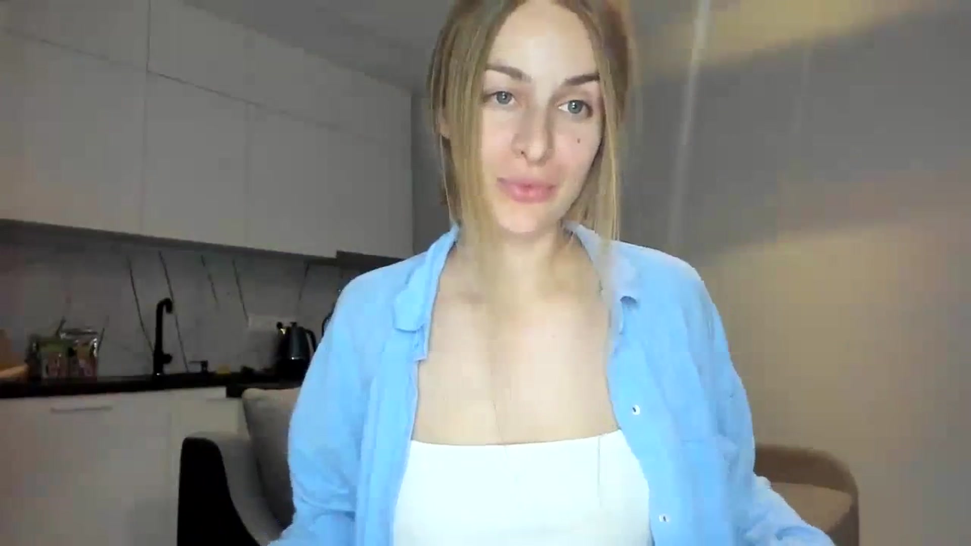 Gallery image thumbnail from regular_girl's myfreecams stream on, 12/10/2023, 12:34 image 12 of 20
