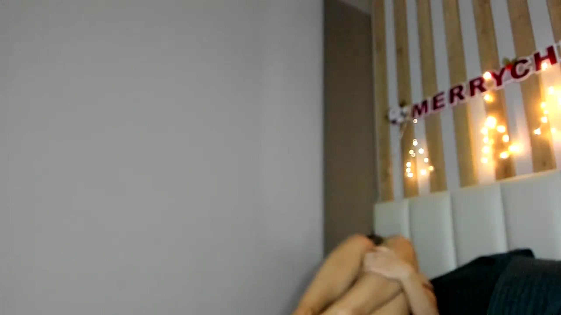 Gallery image thumbnail from regular_girl's myfreecams stream on, 12/23/2023, 18:33 image 20 of 20