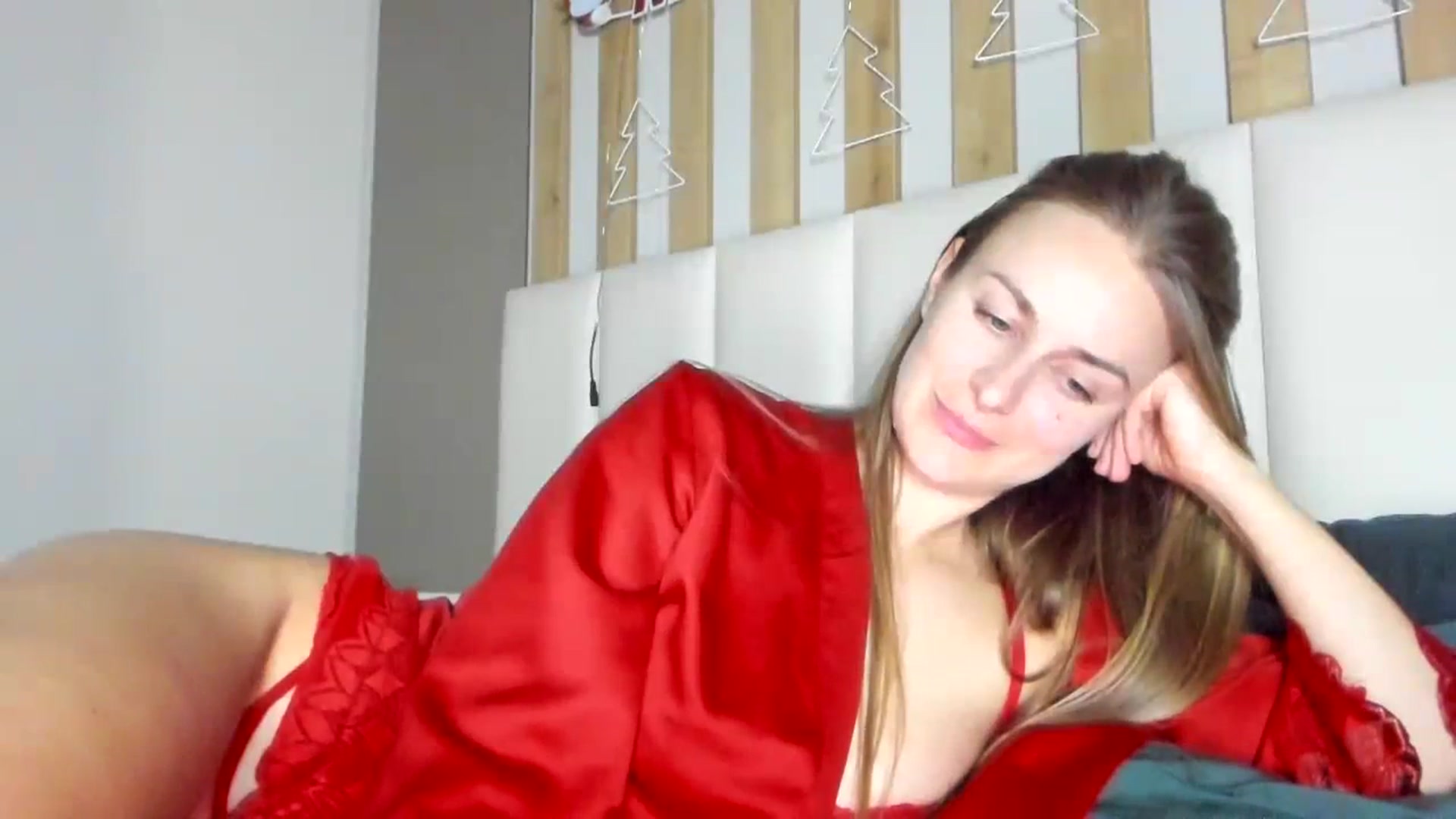 Gallery image thumbnail from regular_girl's myfreecams stream on, 01/06/2024, 19:49 image 20 of 20
