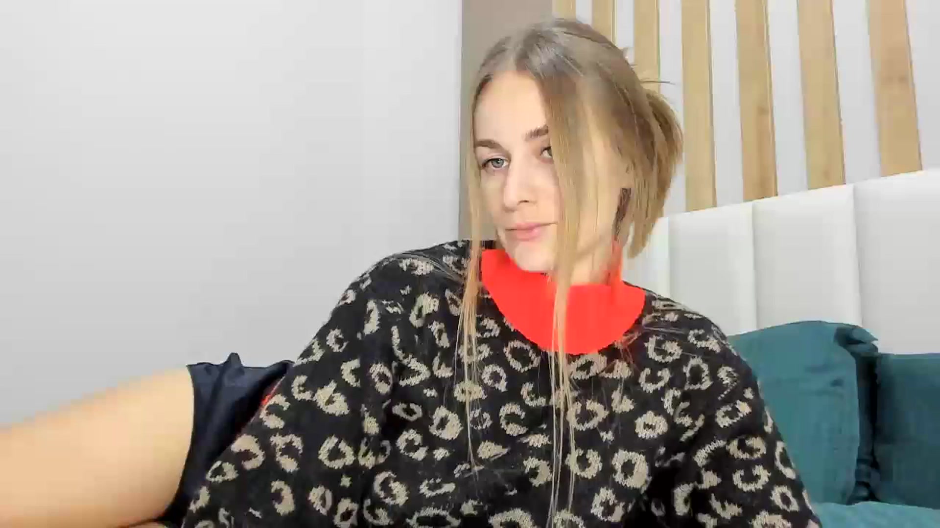Gallery image thumbnail from regular_girl's myfreecams stream on, 01/10/2024, 14:34 image 3 of 20