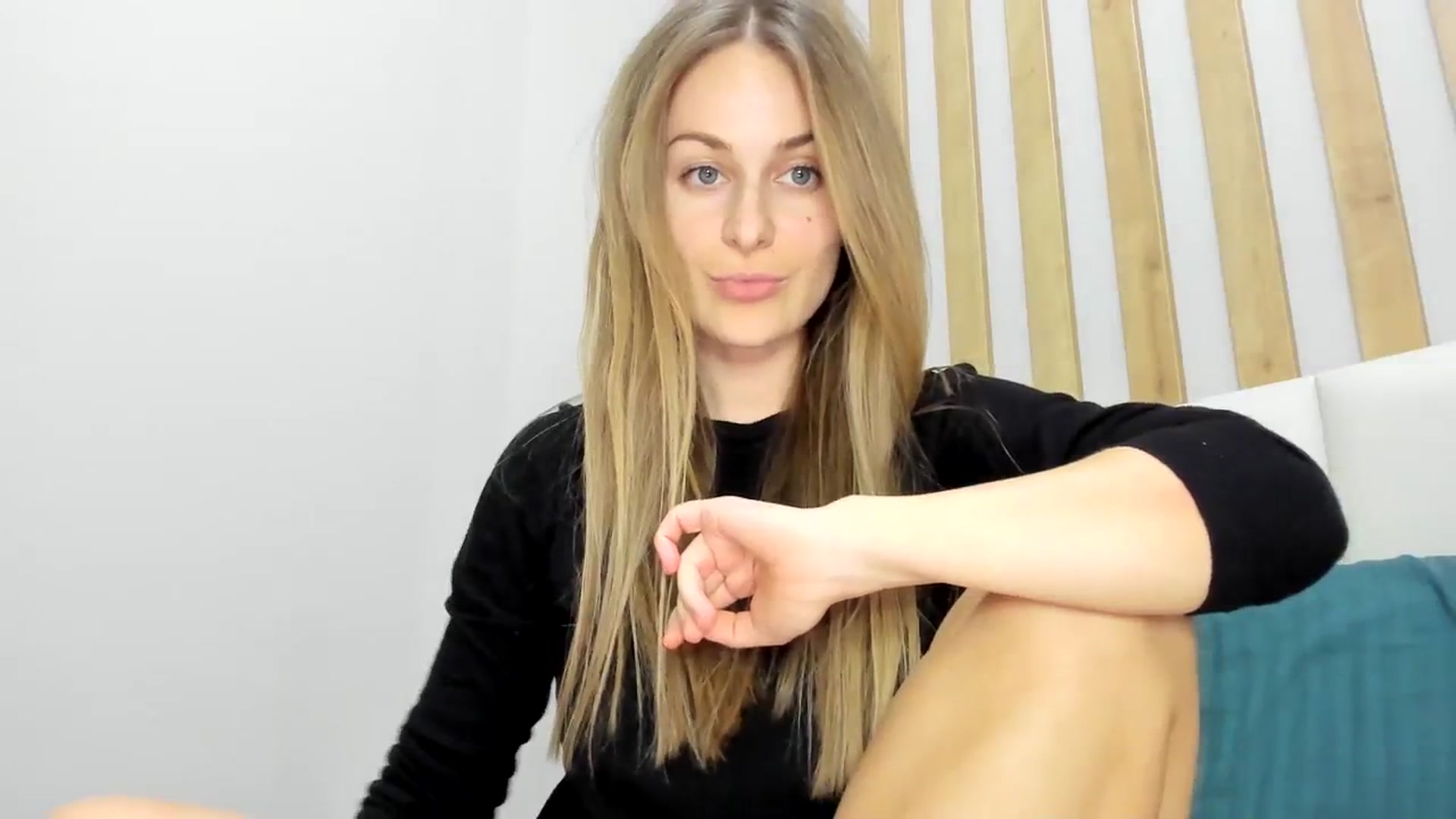 Gallery image thumbnail from regular_girl's myfreecams stream on, 01/18/2024, 18:14 image 4 of 20