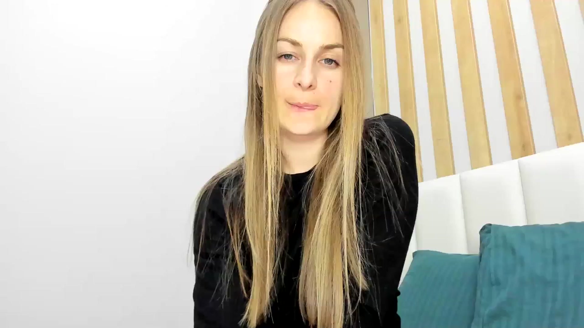 Gallery image thumbnail from regular_girl's myfreecams stream on, 01/18/2024, 18:14 image 20 of 20