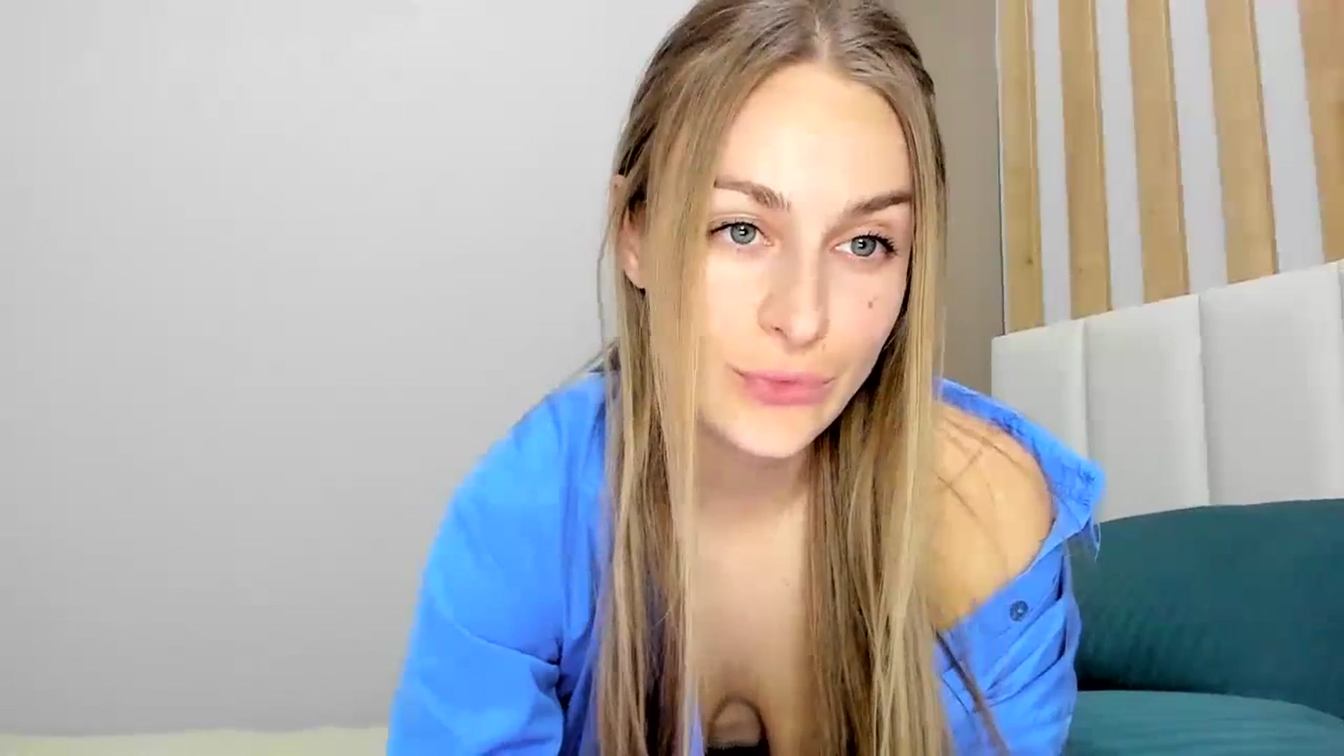 Gallery image thumbnail from regular_girl's myfreecams stream on, 01/26/2024, 17:10 image 19 of 20