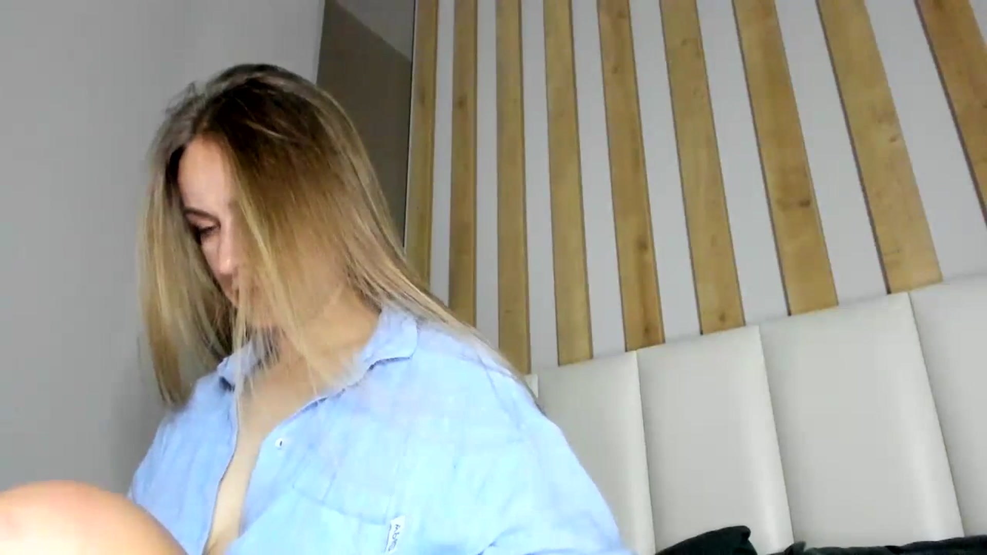 Gallery image thumbnail from regular_girl's myfreecams stream on, 01/27/2024, 20:45 image 6 of 20