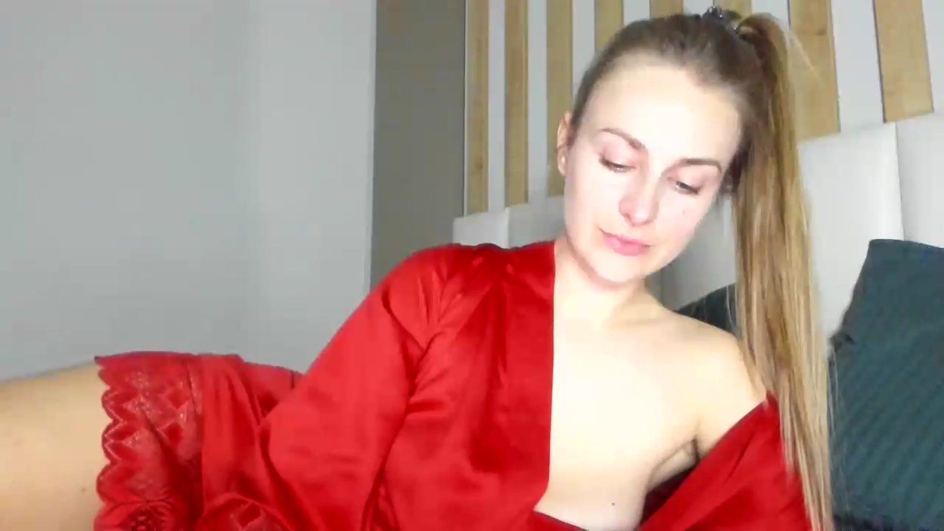 Gallery image thumbnail from regular_girl's myfreecams stream on, 01/30/2024, 19:32 image 17 of 20