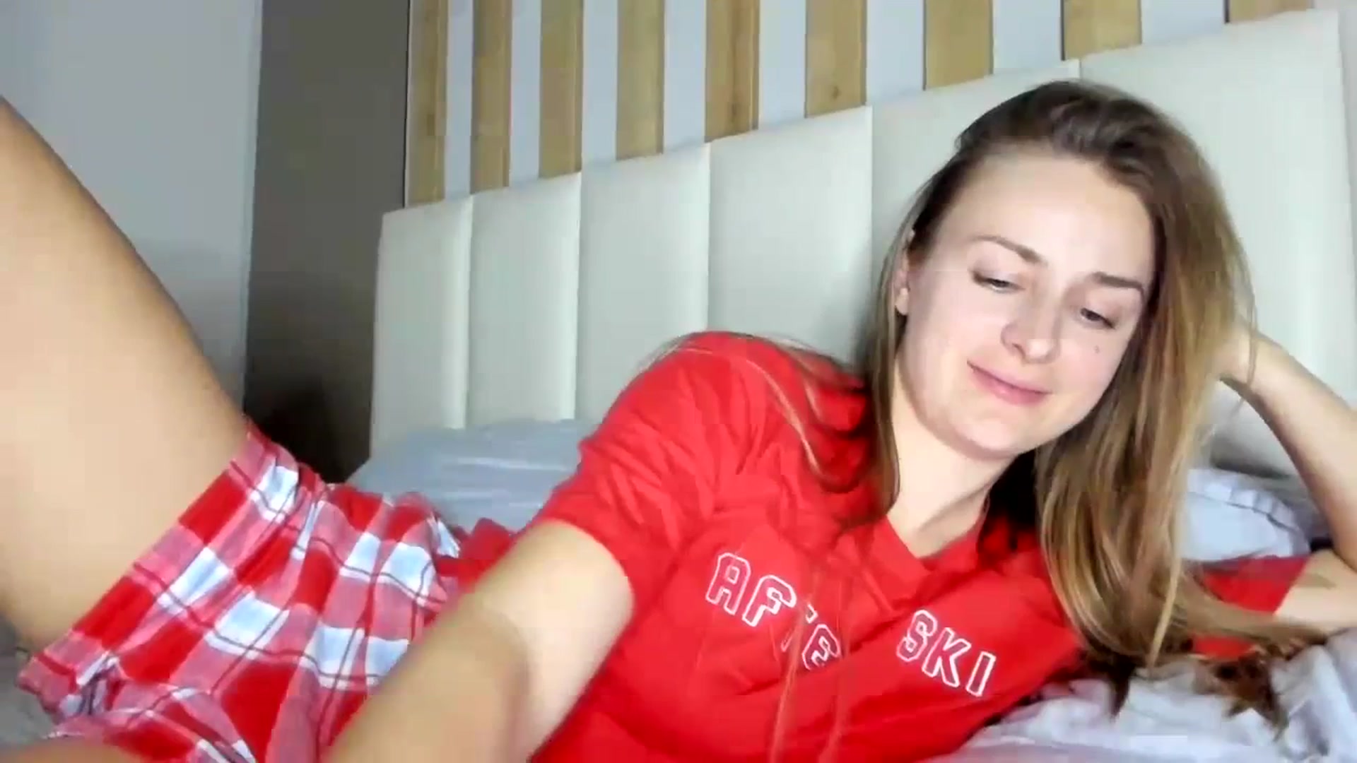 Gallery image thumbnail from regular_girl's myfreecams stream on, 02/14/2024, 20:54 image 9 of 20