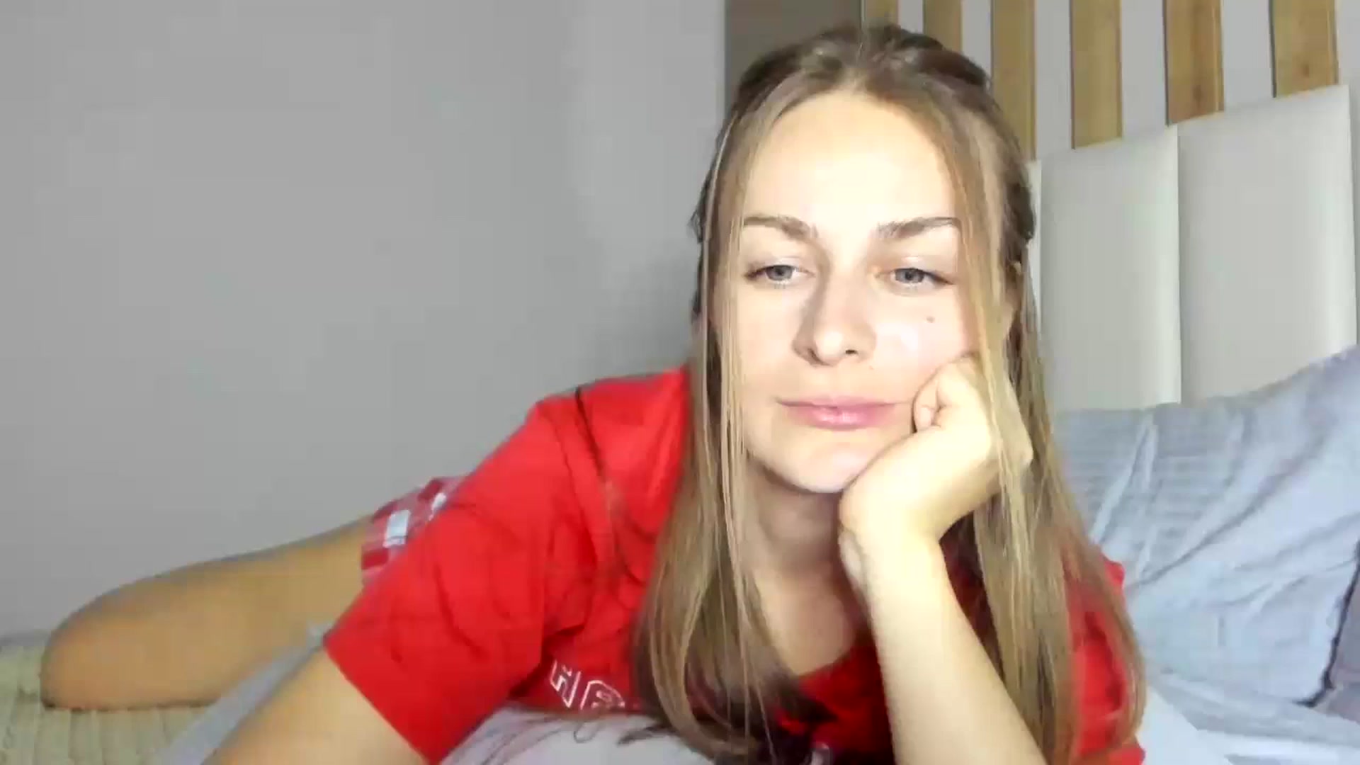 Gallery image thumbnail from regular_girl's myfreecams stream on, 02/15/2024, 20:04 image 8 of 20