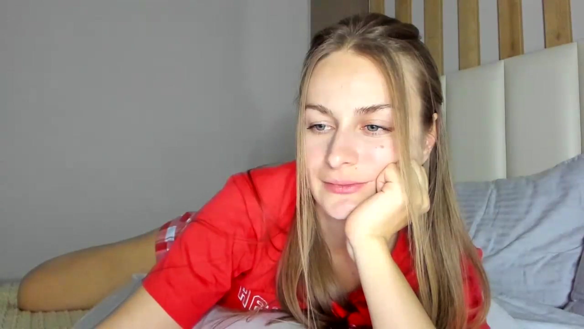 Gallery image thumbnail from regular_girl's myfreecams stream on, 02/15/2024, 20:04 image 7 of 20