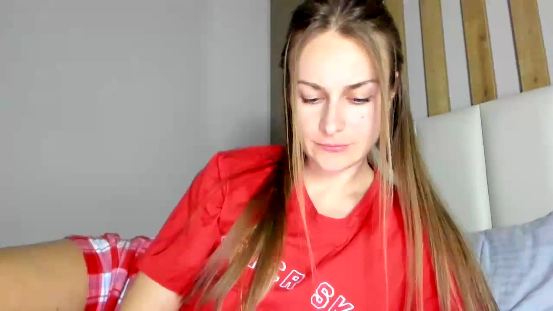Gallery image thumbnail from regular_girl's myfreecams stream on, 02/15/2024, 20:04 image 11 of 20