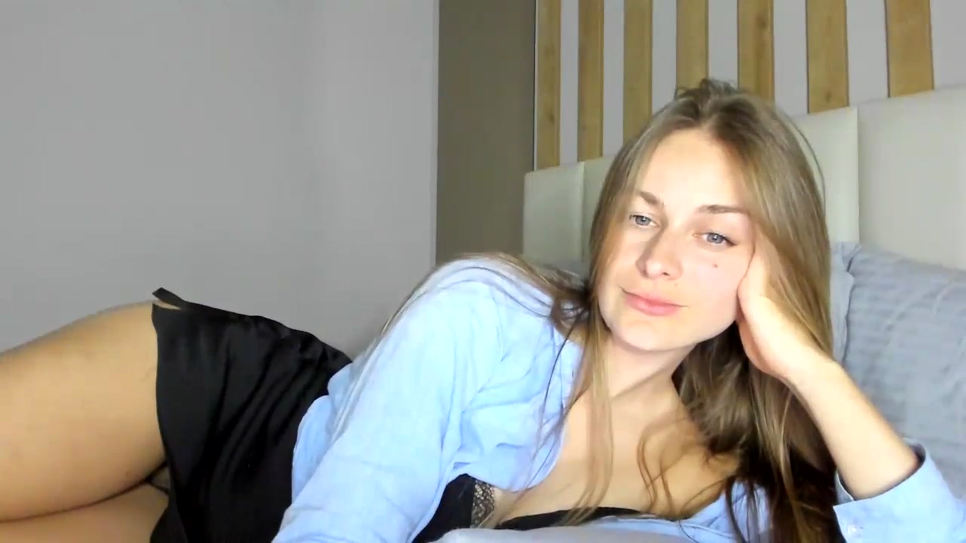 Gallery image thumbnail from regular_girl's myfreecams stream on, 02/29/2024, 19:49 image 20 of 20