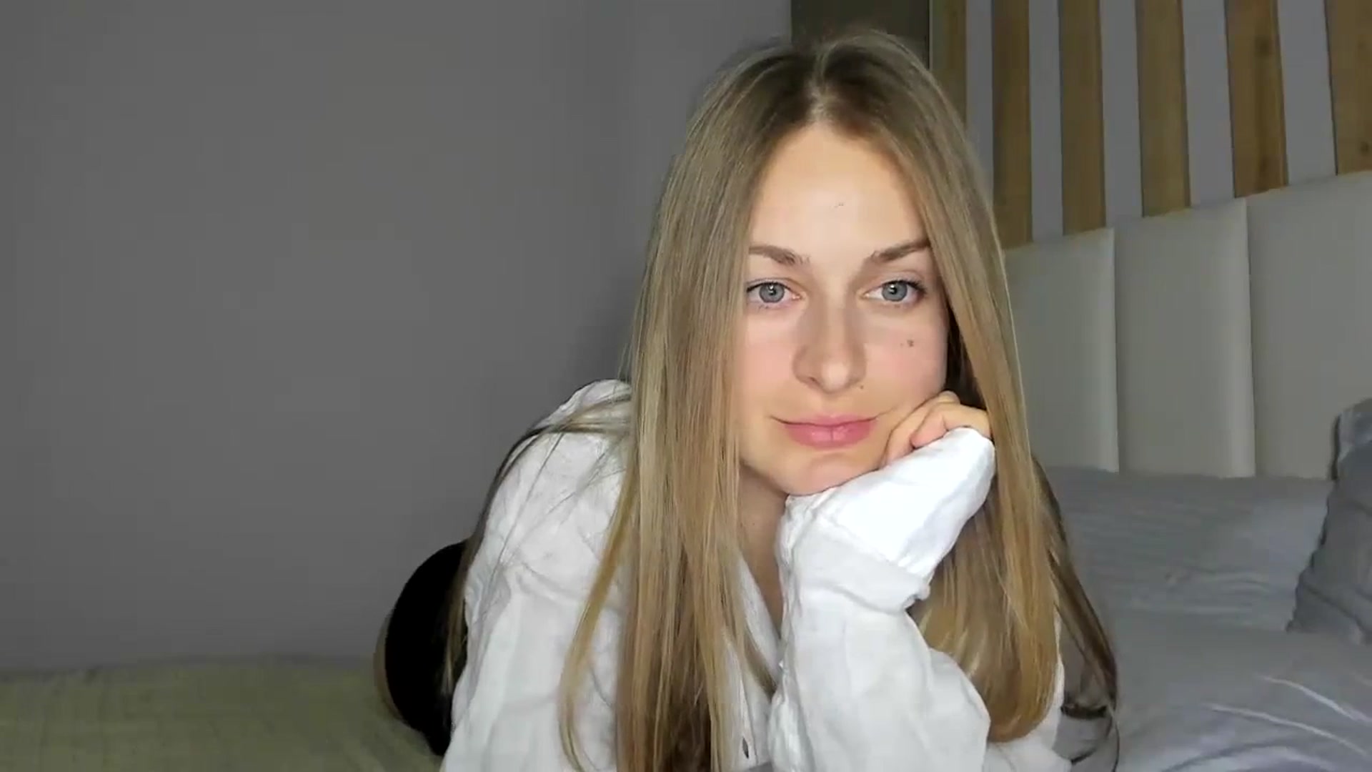 Gallery image thumbnail from regular_girl's myfreecams stream on, 03/09/2024, 19:07 image 19 of 20