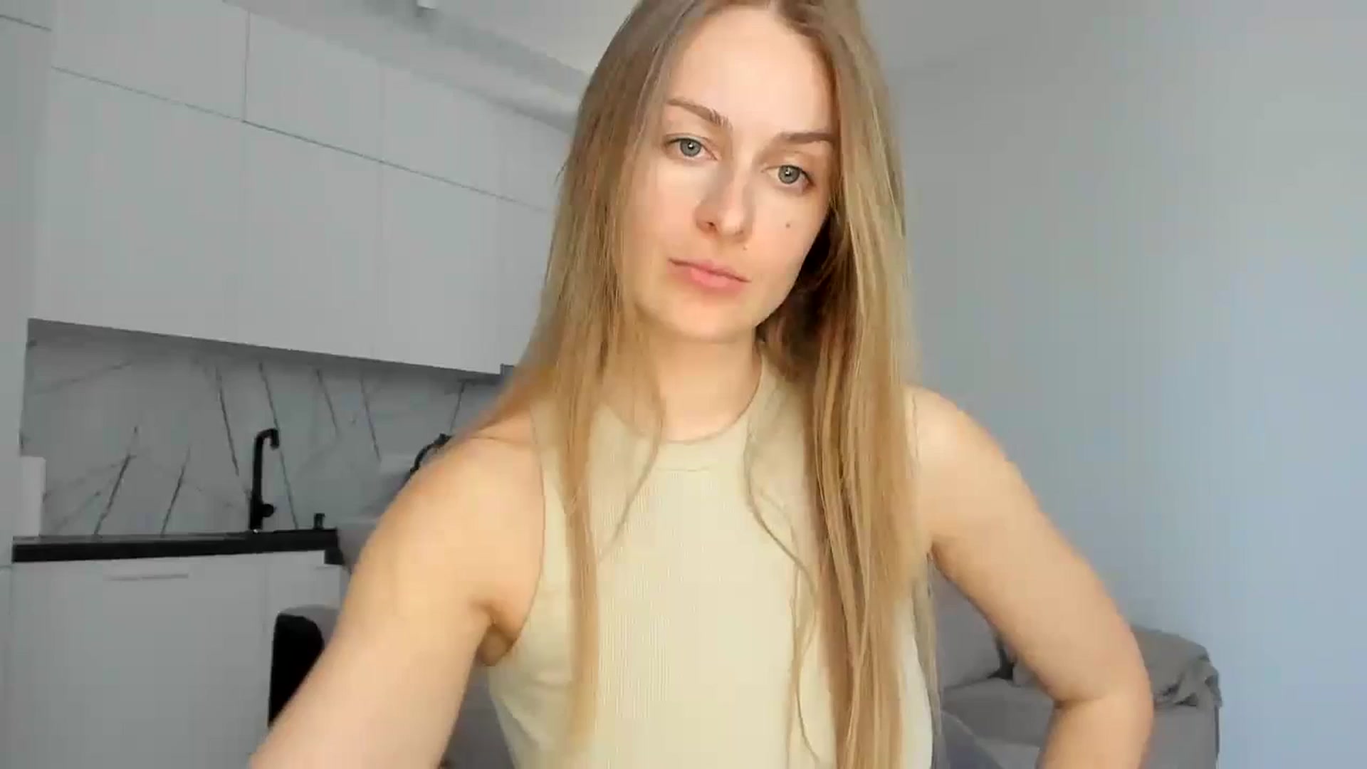 Gallery image thumbnail from regular_girl's myfreecams stream on, 03/25/2024, 12:17 image 19 of 20