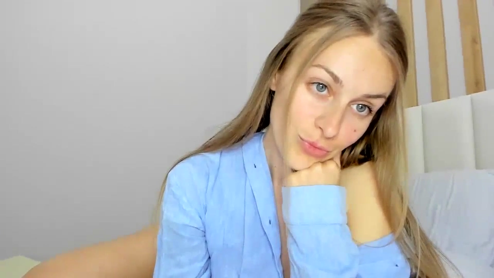 Gallery image thumbnail from regular_girl's myfreecams stream on, 04/09/2024, 16:31 image 6 of 20