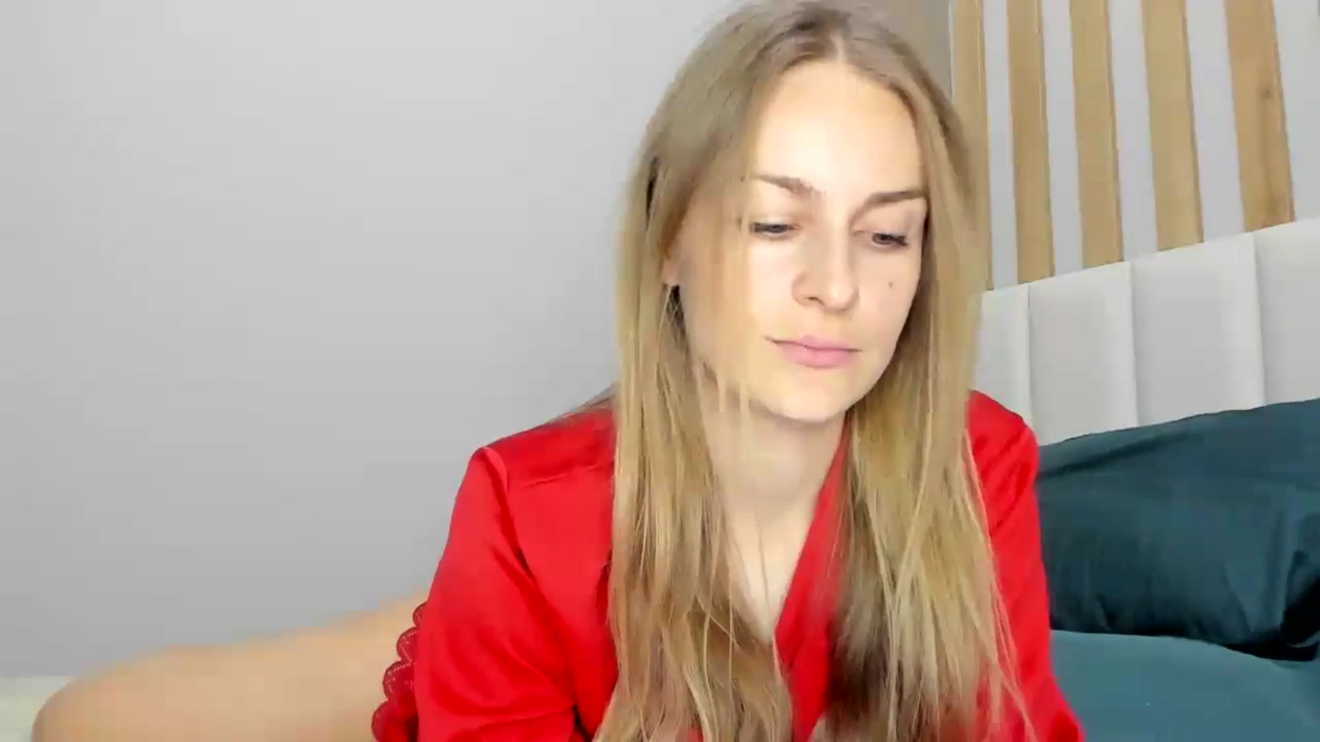 Gallery image thumbnail from regular_girl's myfreecams stream on, 04/28/2024, 18:19 image 3 of 20