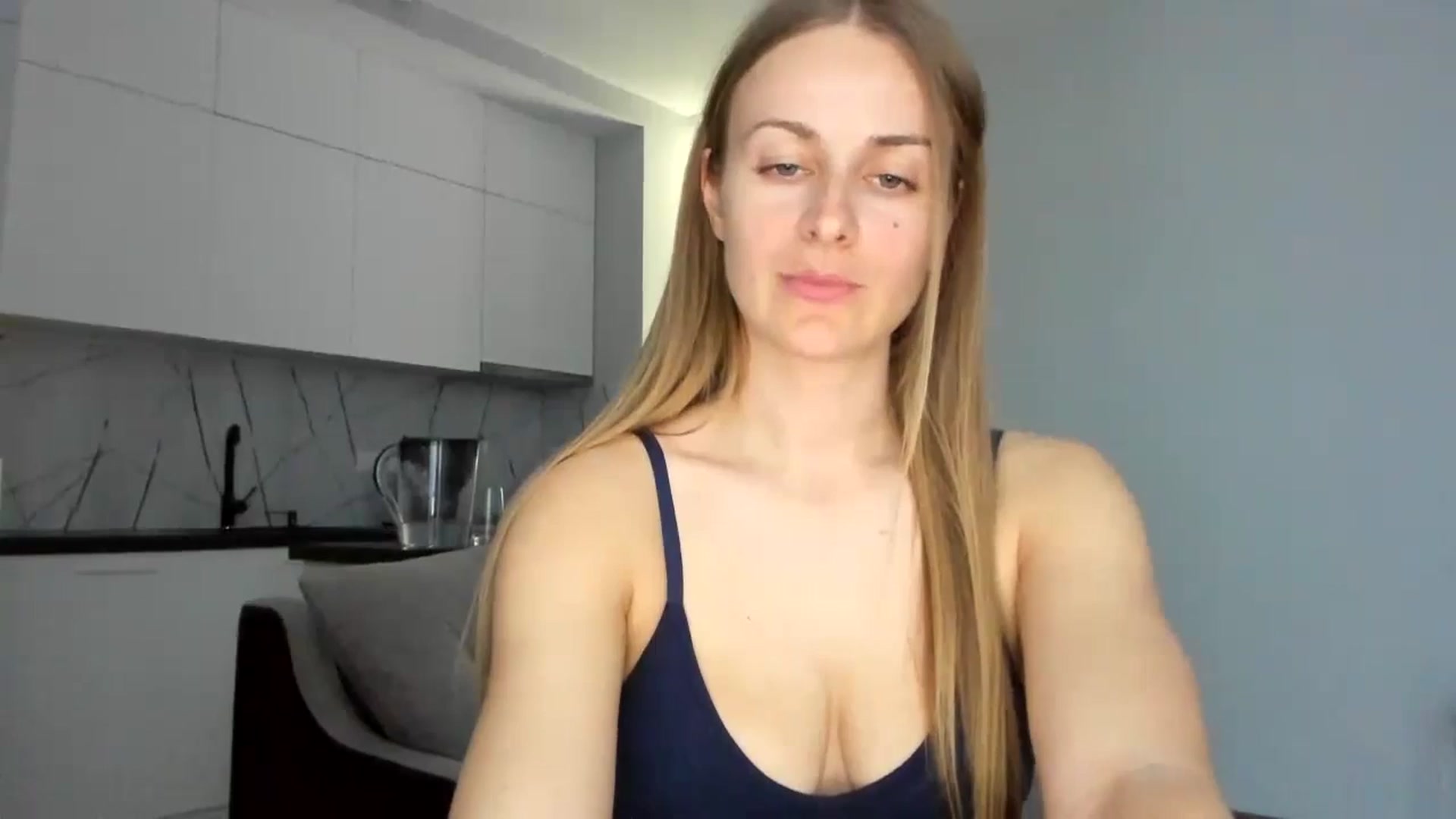 Gallery image thumbnail from regular_girl's myfreecams stream on, 04/30/2024, 13:43 image 3 of 20