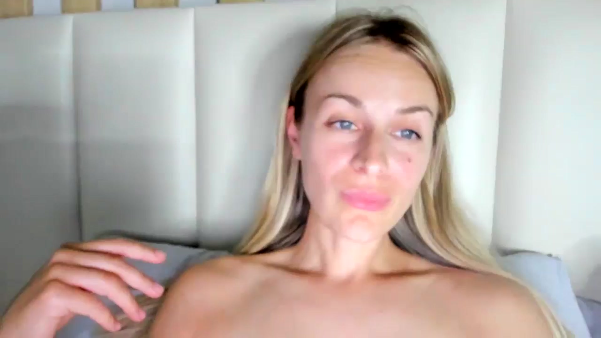 Gallery image thumbnail from regular_girl's myfreecams stream on, 08/07/2024, 19:34 image 8 of 20