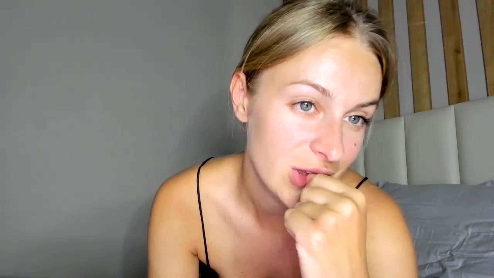 Gallery image thumbnail from regular_girl's myfreecams stream on, 09/09/2024, 21:01 image 17 of 20