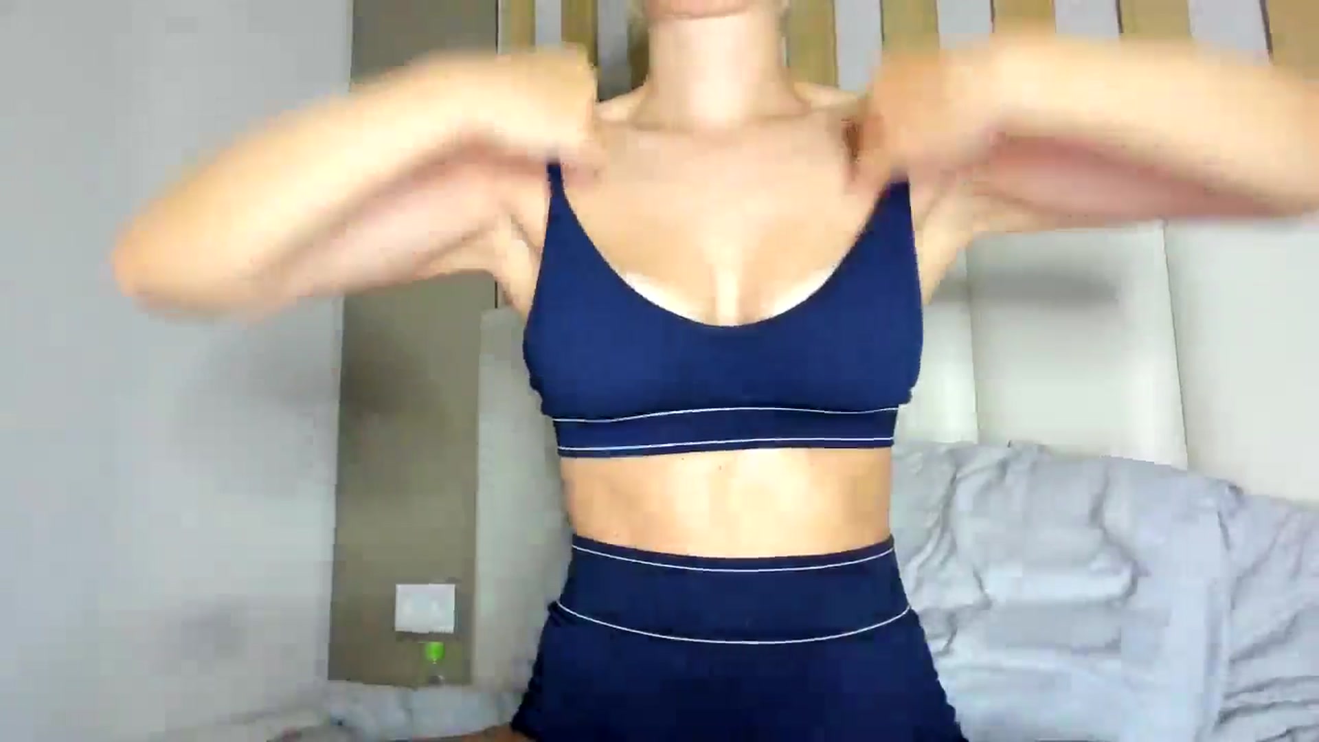 Gallery image thumbnail from regular_girl's myfreecams stream on, 09/11/2024, 21:01 image 16 of 20