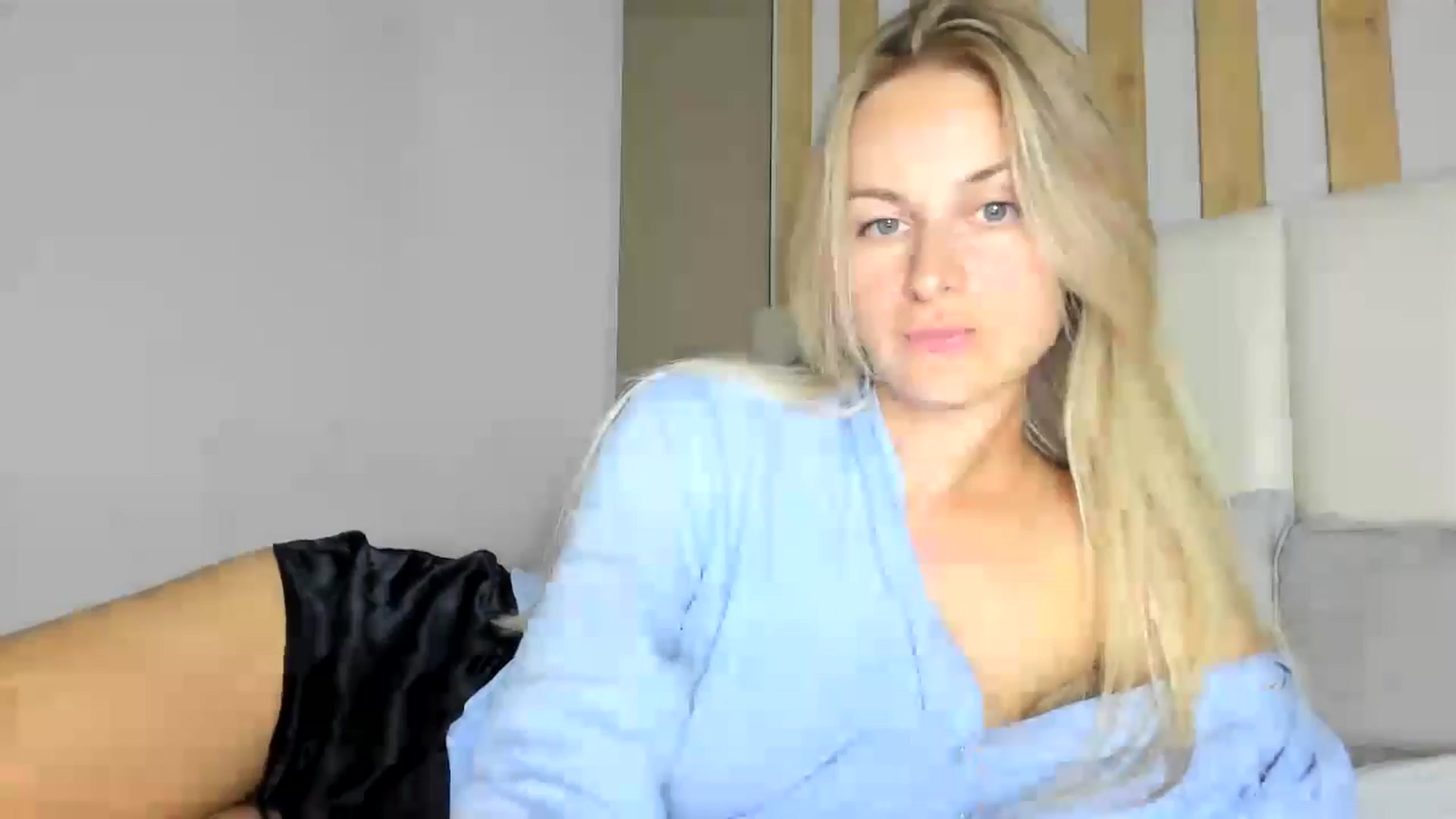 Gallery image thumbnail from regular_girl's myfreecams stream on, 09/12/2024, 18:21 image 11 of 20