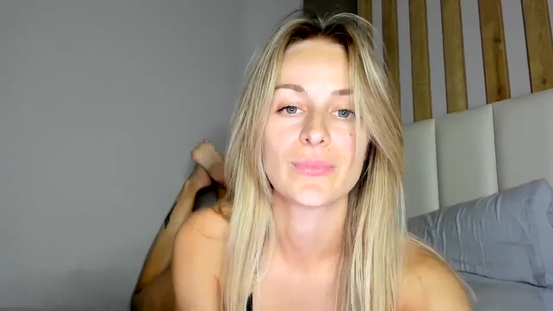 Gallery image thumbnail from regular_girl's myfreecams stream on, 09/21/2024, 19:55 image 6 of 20