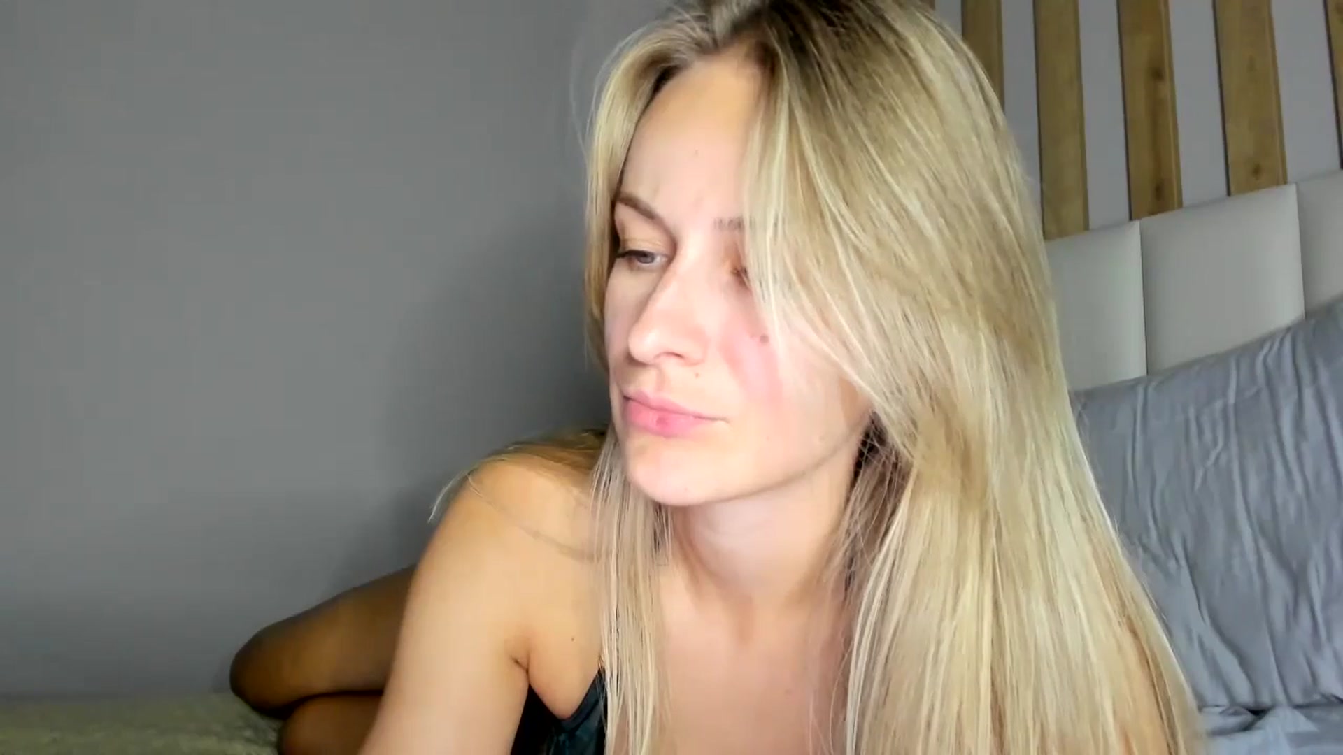 Gallery image thumbnail from regular_girl's myfreecams stream on, 09/21/2024, 21:41 image 2 of 20