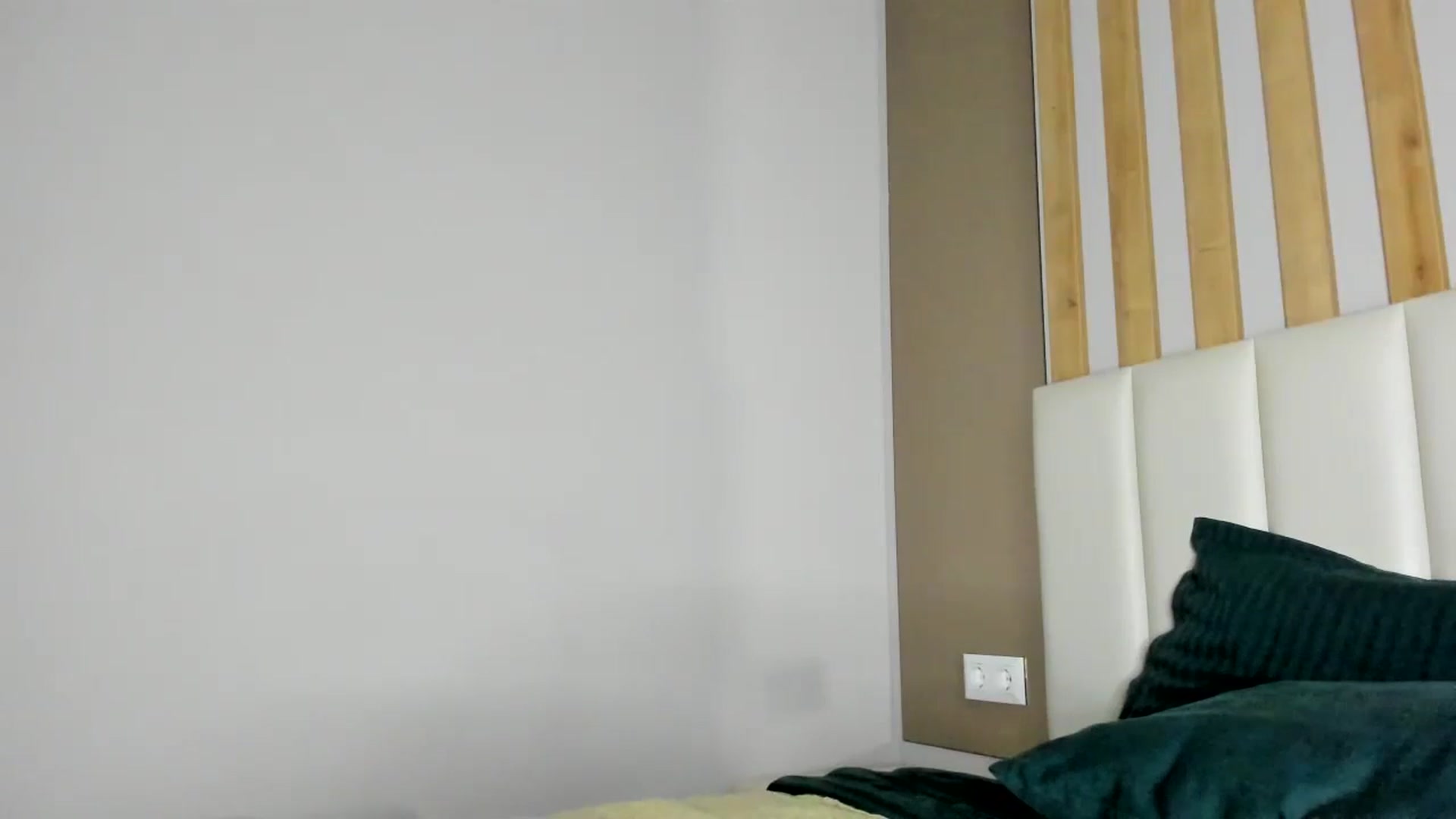 Gallery image thumbnail from regular_girl's myfreecams stream on, 11/05/2024, 20:51 image 6 of 20