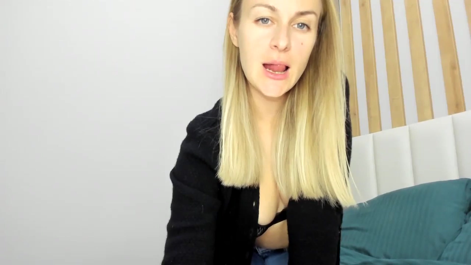 Gallery image thumbnail from regular_girl's myfreecams stream on, 11/12/2024, 17:44 image 2 of 20