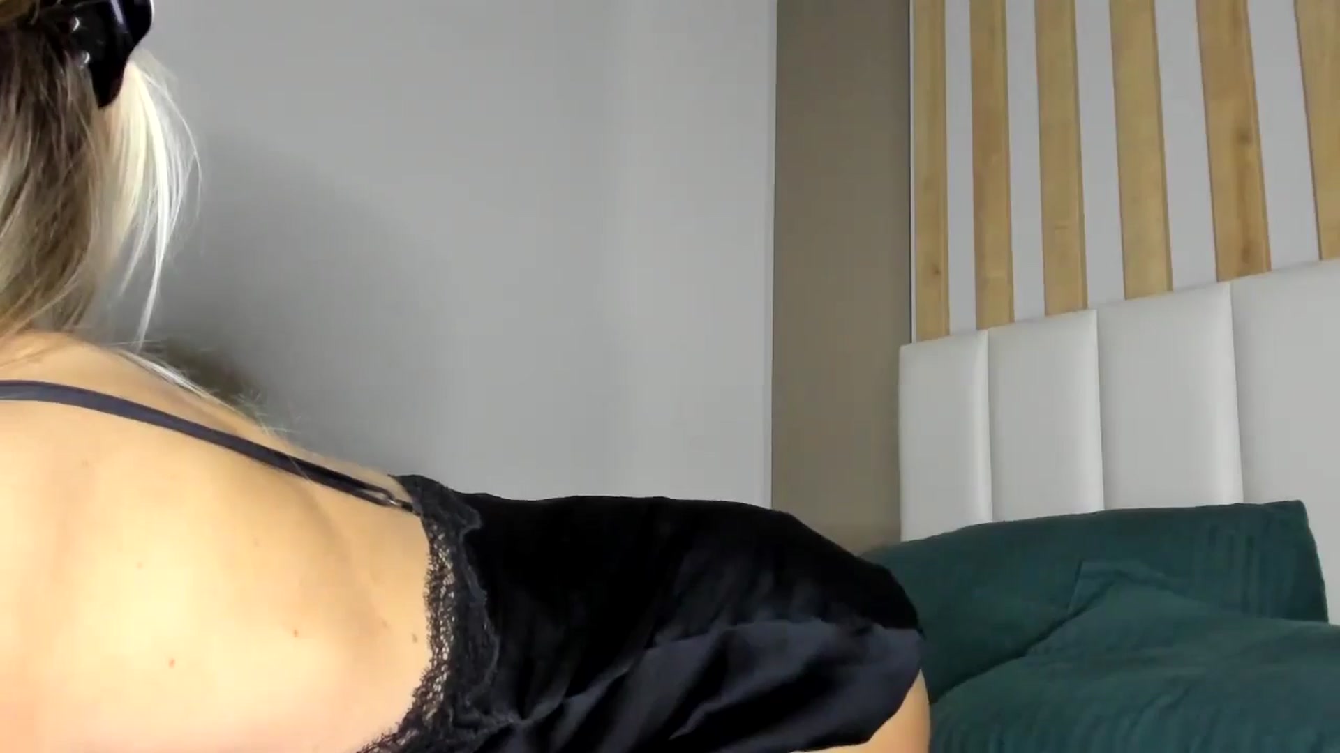 Gallery image thumbnail from regular_girl's myfreecams stream on, 11/12/2024, 20:05 image 19 of 20
