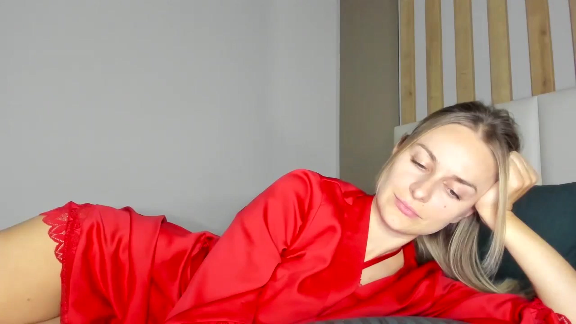 Gallery image thumbnail from regular_girl's myfreecams stream on, 11/27/2024, 18:18 image 8 of 20