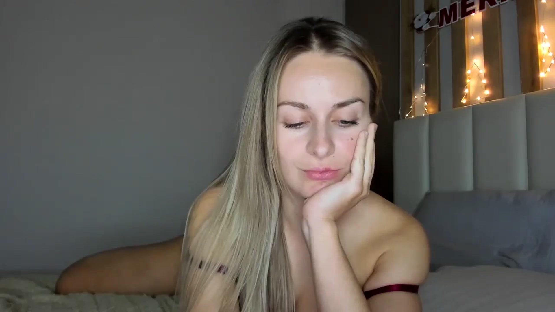 Gallery image thumbnail from regular_girl's myfreecams stream on, 12/23/2024, 20:58 image 12 of 20