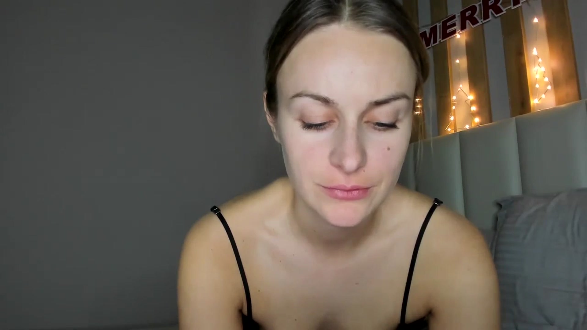 Gallery image thumbnail from regular_girl's myfreecams stream on, 12/27/2024, 20:09 image 18 of 20
