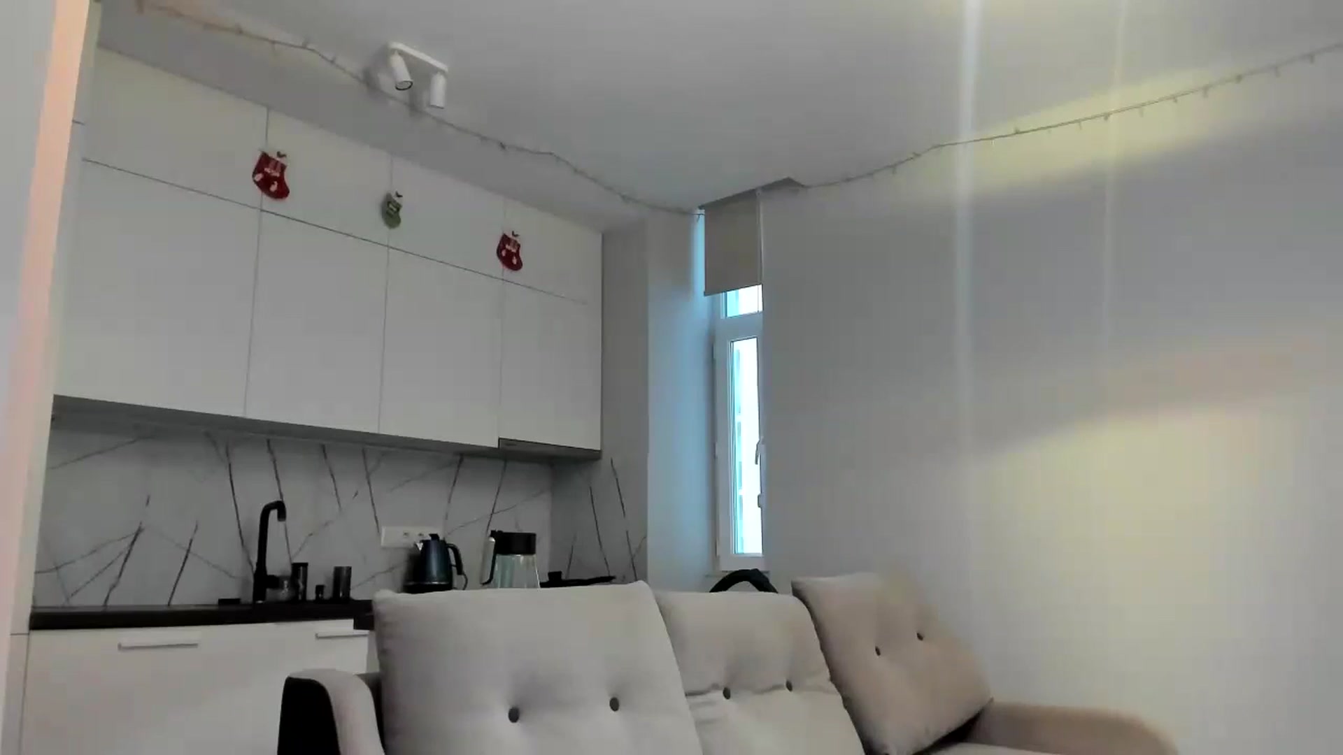 Gallery image thumbnail from regular_girl's myfreecams stream on, 12/29/2024, 13:43 image 13 of 20