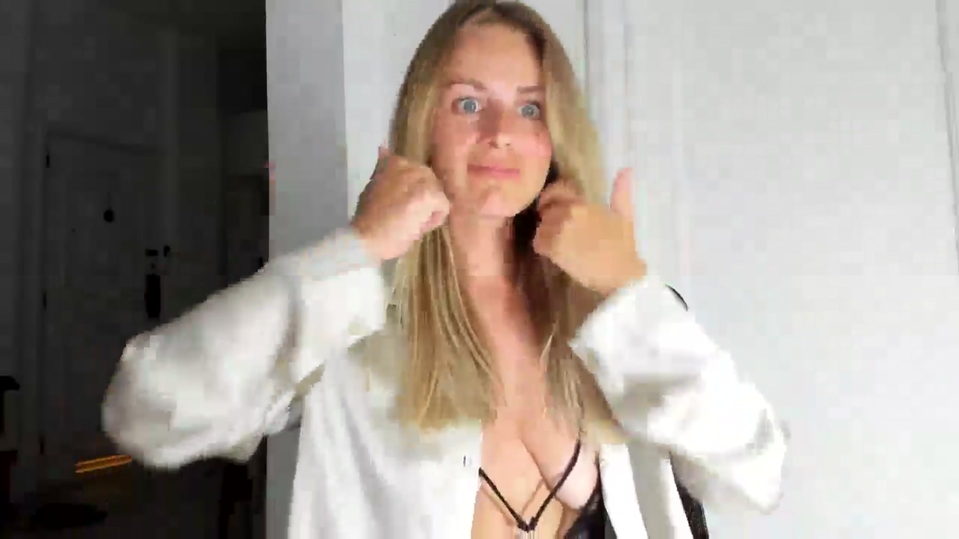 Gallery image thumbnail from regular_girl's myfreecams stream on, 02/22/2025, 22:03 image 10 of 20