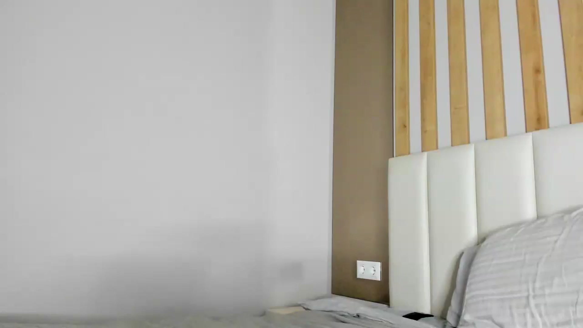 Gallery image thumbnail from regular_girl's myfreecams stream on, 04/12/2025, 17:47 image 11 of 20
