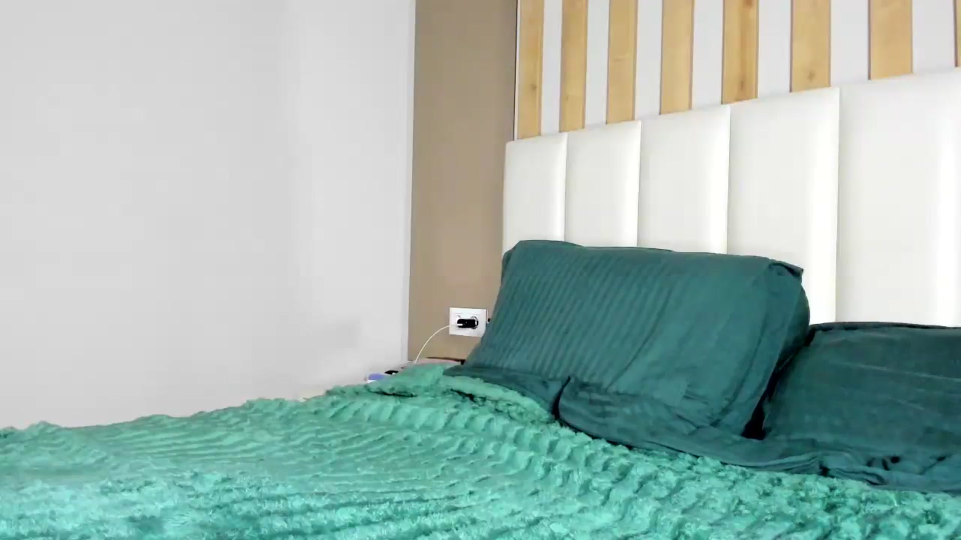 Gallery image thumbnail from regular_girl's myfreecams stream on, 07/07/2025, 19:14 image 10 of 20