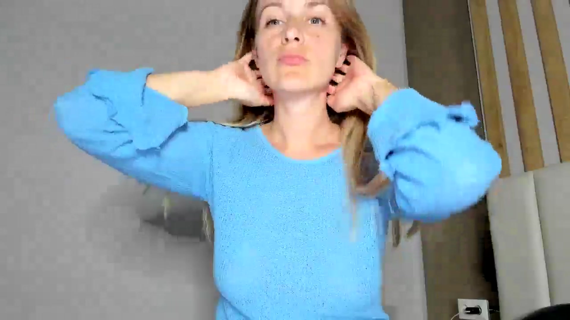 Gallery image thumbnail from regular_girl's myfreecams stream on, 07/25/2025, 19:25 image 16 of 20