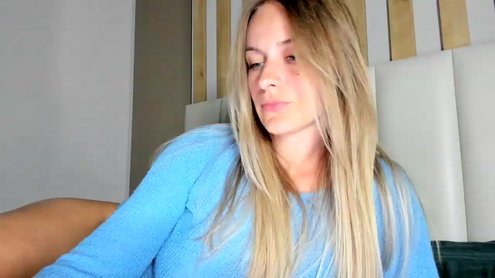 Gallery image thumbnail from regular_girl's myfreecams stream on, 07/25/2025, 19:51 image 5 of 20