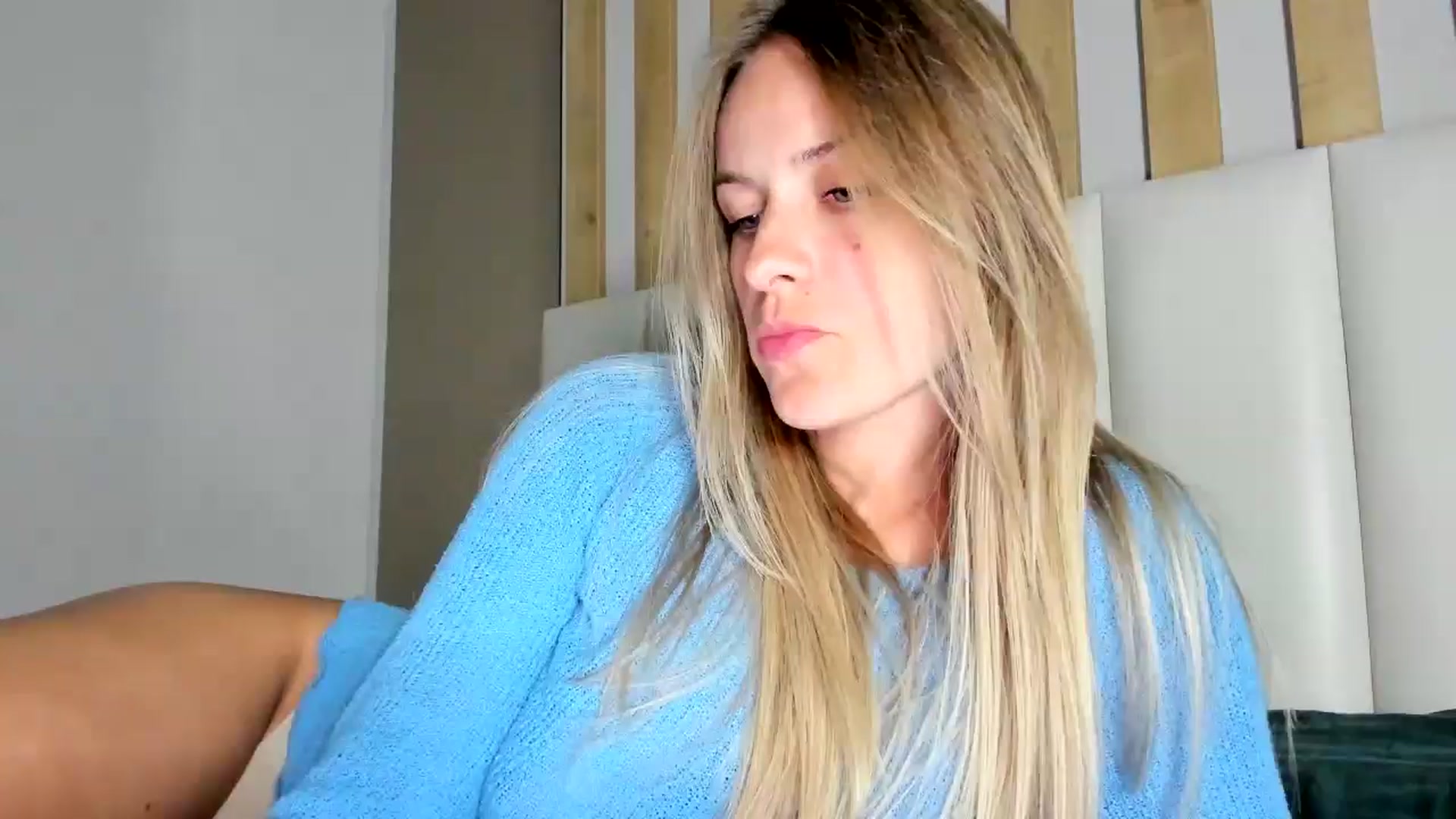 Gallery image thumbnail from regular_girl's myfreecams stream on, 07/25/2025, 19:51 image 1 of 20
